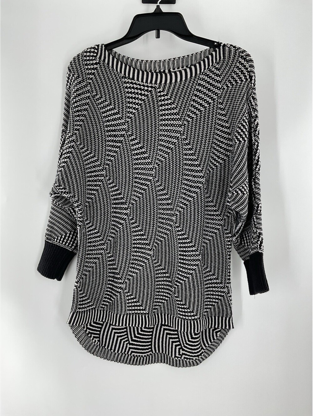 Dana Buchman Women’s Large Sweater 119